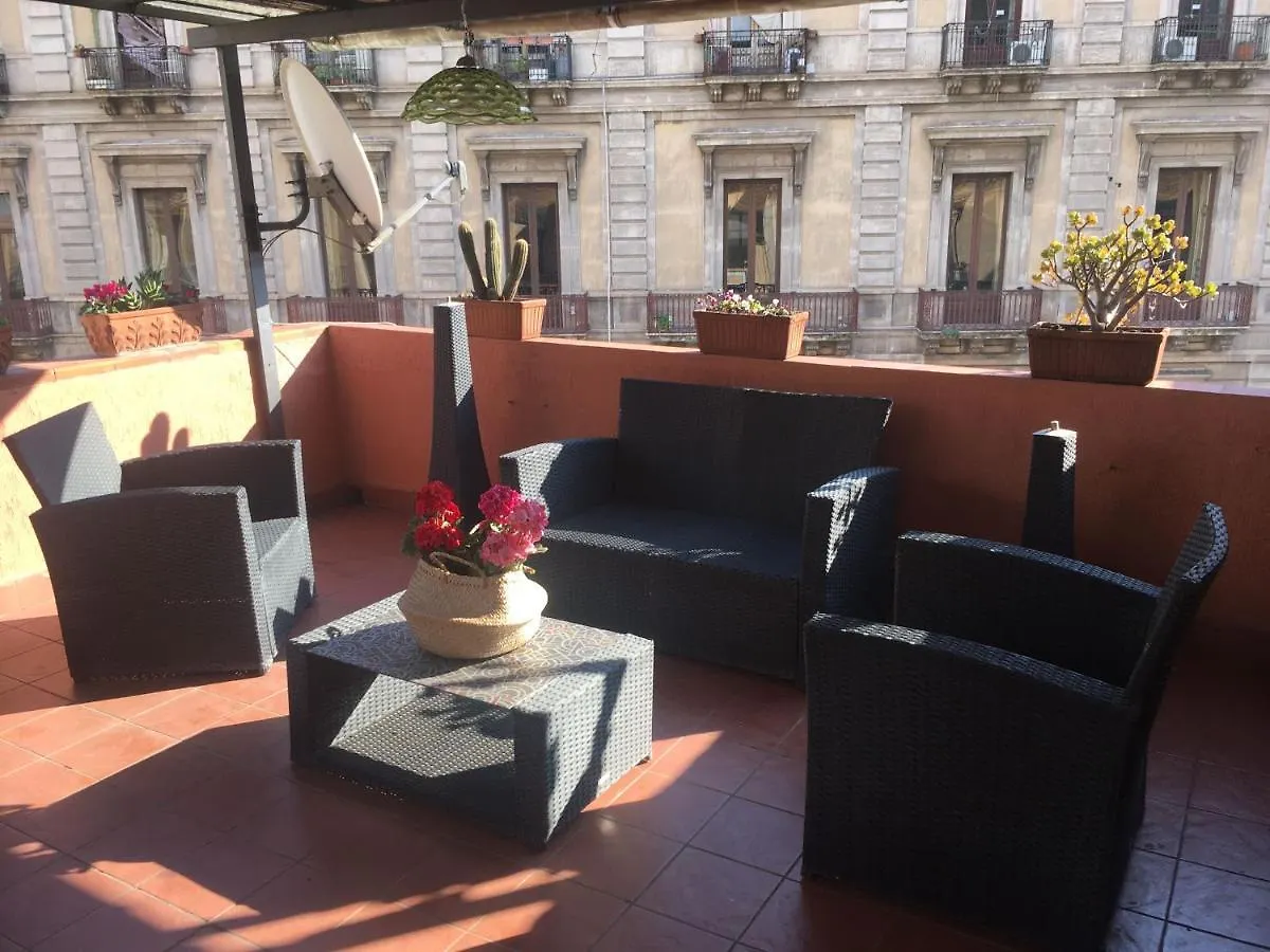 Apartament La Mansarda-Roof Katania